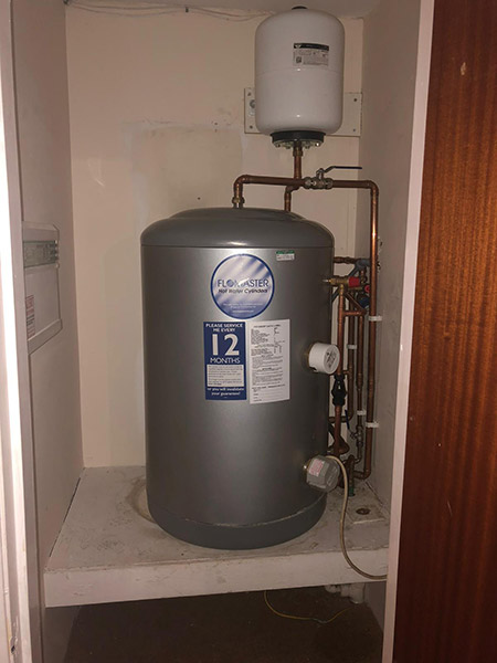 Unvented Upright and Horizontal Cylinder