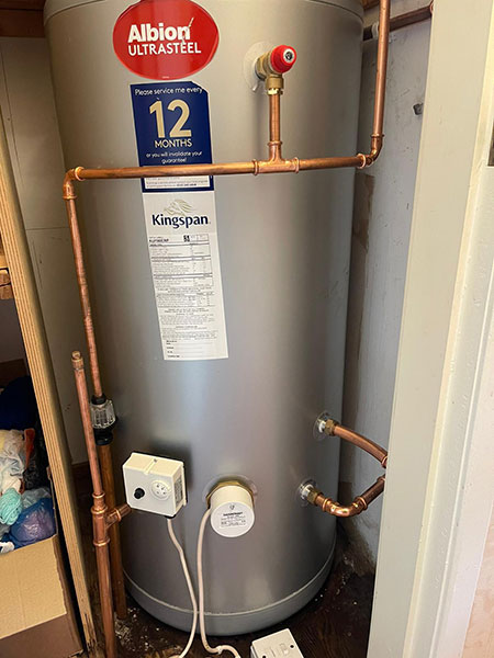 New 180L Unvented Upright Cylinder Installation